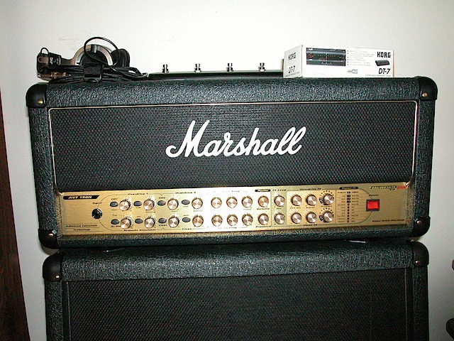 Fender Strat & Marshall Amp_013
