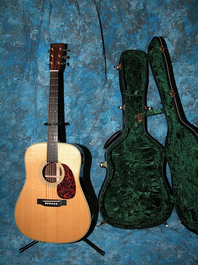 Martin HD28V 12
